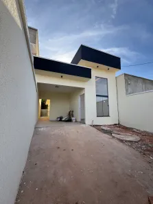 Casa com 2 Quartos à venda, 180m² no Centro, Goianira