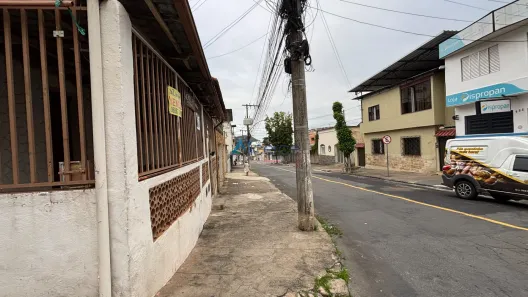 Loja / Salão / Ponto Comercial à venda, 64m² no Manoel Honório, Juiz de Fora