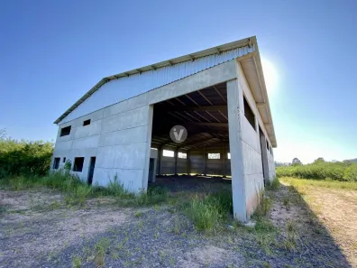 Galpão / Depósito / Armazém com 2 Quartos à venda, 1500m² no Diácono João Luiz Pozzobon, Santa Maria