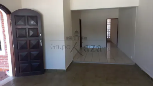 Casa com 2 Quartos para alugar, 180m² no Jardim Flórida, Jacareí