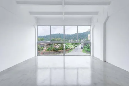 Conjunto Comercial / Sala para alugar, 50m² no Velha Central, Blumenau