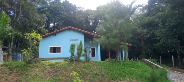 Fazenda / Sítio / Chácara com 2 Quartos à venda, 200m² no Curral, Ibiúna