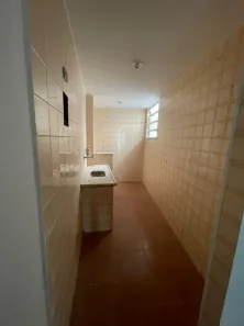Kitnet com 1 Quarto para alugar, 45m² no Centro, São Gonçalo