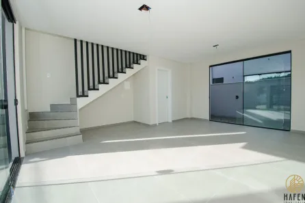 Sobrado com 2 Quartos à venda, 67m² no Armação, Penha
