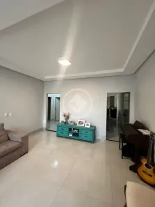 Sobrado com 5 Quartos à venda, 230m² no Parque Solar do Agreste B, Rio Verde