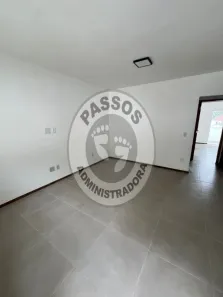 Casa de Condomínio com 2 Quartos para alugar, 70m² no Meudon, Teresópolis