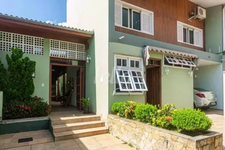 Casa com 3 Quartos para alugar, 301m² no Rudge Ramos, São Bernardo do Campo