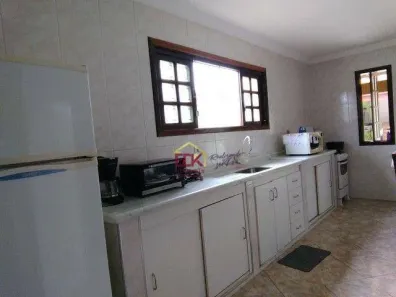 Casa de Condomínio com 4 Quartos à venda, 240m² no Cooperi, Guaratinguetá