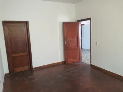 Casa com 3 Quartos para alugar, 130m² no São José, Campina Grande