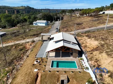 Fazenda / Sítio / Chácara com 3 Quartos à venda, 1000m² no , Mairinque
