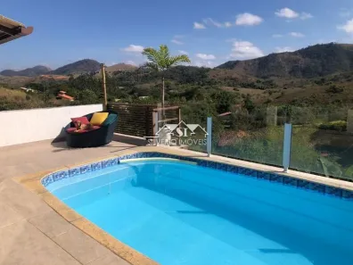 Casa de Condomínio com 4 Quartos à venda, 250m² no Moura Brasil, Três Rios