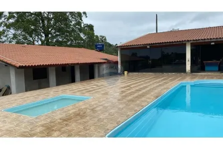 Fazenda / Sítio / Chácara com 5 Quartos para alugar, 1000m² no Chácaras Duchen, Suzano