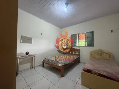 Fazenda / Sítio / Chácara com 2 Quartos à venda, 200m² no , Sarapuí