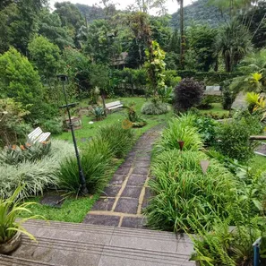 Casa de Condomínio com 4 Quartos à venda, 1800m² no Monte Oliveti, Guapimirim