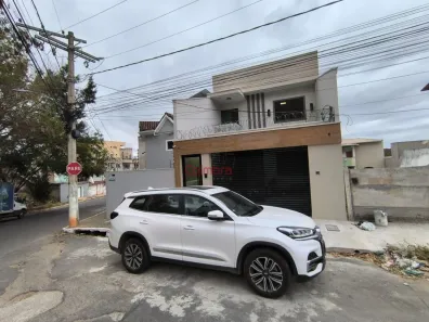 Casa com 2 Quartos à venda, 170m² no Santo Agostinho, Governador Valadares