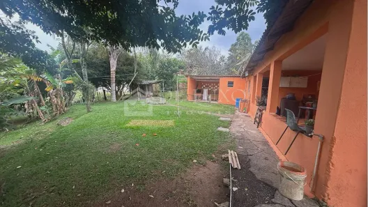 Fazenda / Sítio / Chácara com 2 Quartos à venda, 2606m² no , Igaratá