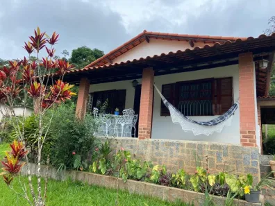 Casa com 2 Quartos para alugar, 300m² no Lagoinha, Miguel Pereira