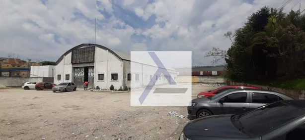 Galpão / Depósito / Armazém para venda ou aluguel, 750m² no Parque Pinheiros, Taboão da Serra
