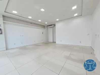 Loja / Salão / Ponto Comercial à venda, 39m² no Petrópolis, Natal