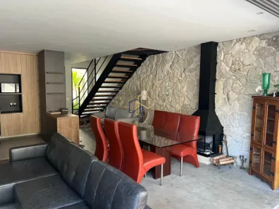 Casa com 3 Quartos para venda ou aluguel, 200m² no Tamboré, Santana de Parnaíba