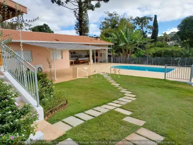 Fazenda / Sítio / Chácara com 3 Quartos para venda ou aluguel, 198m² no Jardim Estância Brasil, Atibaia