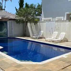 Casa de Condomínio com 5 Quartos para venda ou aluguel, 300m² no Balneário Praia do Pernambuco, Guarujá