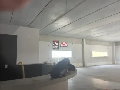 Loja / Salão / Ponto Comercial para alugar, 300m² no Loteamento Villa Branca, Jacareí