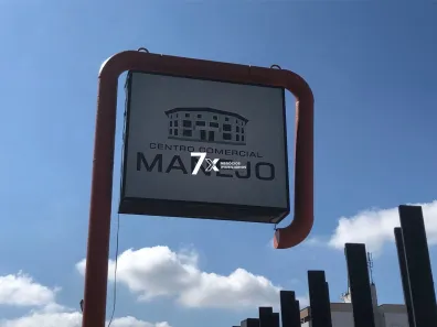 Loja / Salão / Ponto Comercial à venda, 50m² no Vila Julieta, Resende