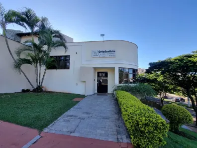 Prédio Inteiro com 6 Quartos à venda, 497m² no Quebec, Londrina