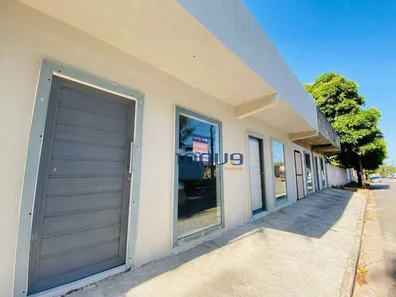 Loja / Salão / Ponto Comercial para alugar, 99m² no Jaçanaú, Maracanaú