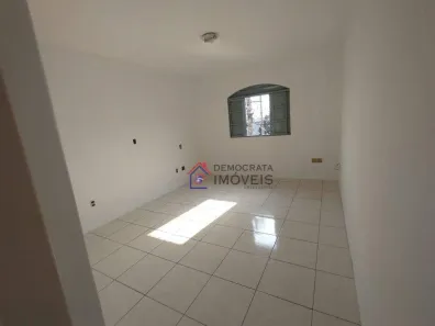 Casa Comercial com 3 Quartos para alugar, 184m² no Santa Maria, Santo André