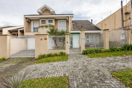 Casa com 4 Quartos para alugar, 316m² no Jardim Social, Curitiba