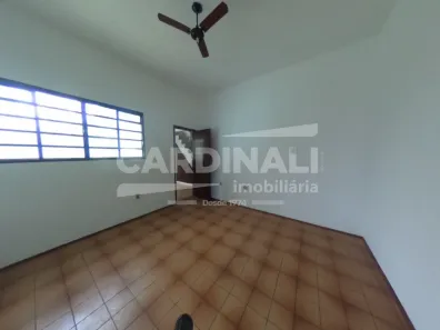 Casa com 3 Quartos para alugar, 120m² no Centro, Araraquara
