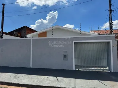 Casa com 3 Quartos à venda, 130m² no Jardim Tabapuã (Vila Xavier), Araraquara