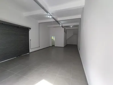 Loja / Salão / Ponto Comercial com 2 Quartos à venda, 180m² no Campo do Galvão, Guaratinguetá