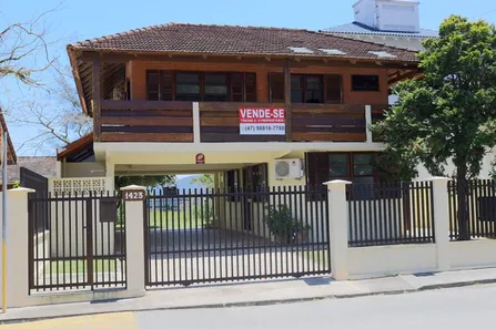 Sobrado com 3 Quartos à venda, 180m² no , São Francisco do Sul