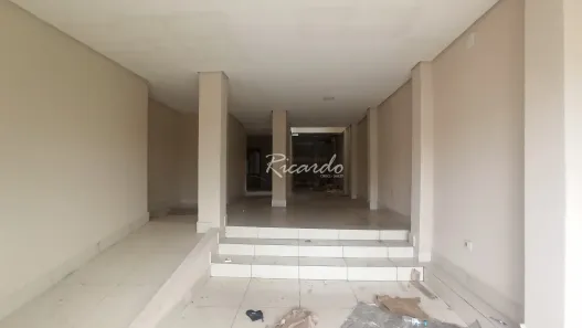 Loja / Salão / Ponto Comercial com 2 Quartos para alugar, 130m² no Vila Aratimbo, Arapongas
