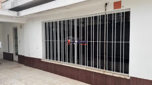 Casa Comercial para alugar, 143m² no Centro, Suzano