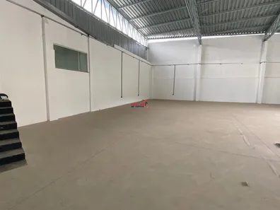 Galpão / Depósito / Armazém à venda, 450m² no Santo Antônio, Viçosa