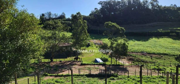 Fazenda / Sítio / Chácara com 3 Quartos para venda ou aluguel, 455m² no Jacaré, Cabreúva