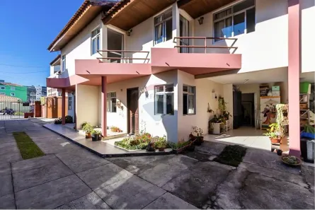 Sobrado com 3 Quartos à venda, 129m² no Cajuru, Curitiba
