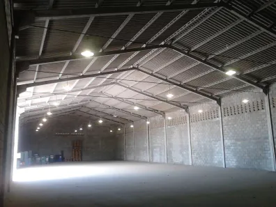 Galpão / Depósito / Armazém para alugar, 2715m² no BNH, Mesquita