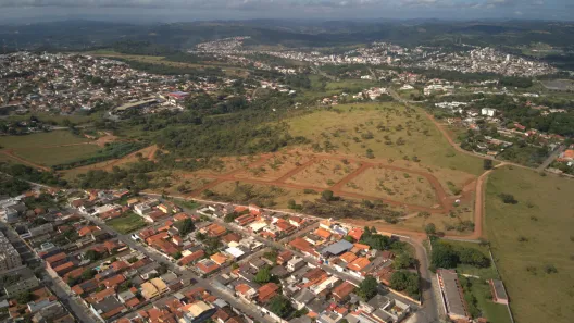 Terreno / Lote / Condomínio à venda, 360m² no Centro, Pedro Leopoldo