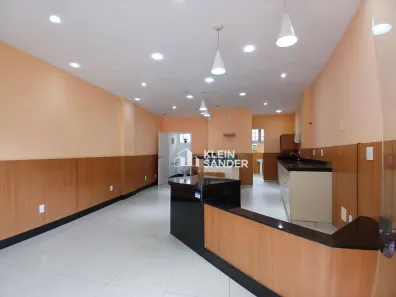 Loja / Salão / Ponto Comercial à venda, 68m² no Centro, Nova Friburgo