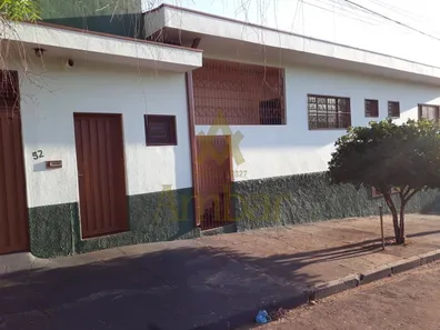 Sobrado com 3 Quartos à venda, 154m² no Vila Brasil, Ribeirão Preto