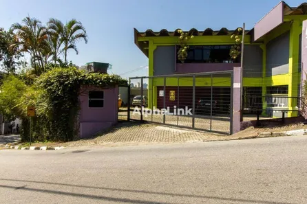 Galpão / Depósito / Armazém para alugar, 2000m² no Jardim Regina Alice, Barueri