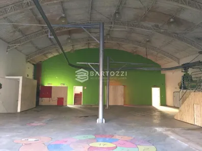 Galpão / Depósito / Armazém para venda ou aluguel, 680m² no Bosque da Saúde, São Paulo