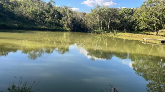 Fazenda / Sítio / Chácara à venda, 40m² no Fazenda Cachoeira, Águas Lindas de Goiás