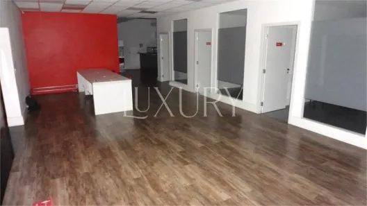Conjunto Comercial / Sala para venda ou aluguel, 516m² no Centro, São Sebastião