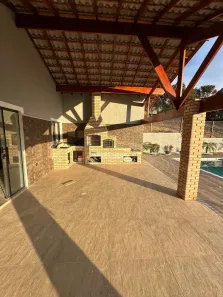 Fazenda / Sítio / Chácara com 3 Quartos à venda, 1000m² no , Mairinque